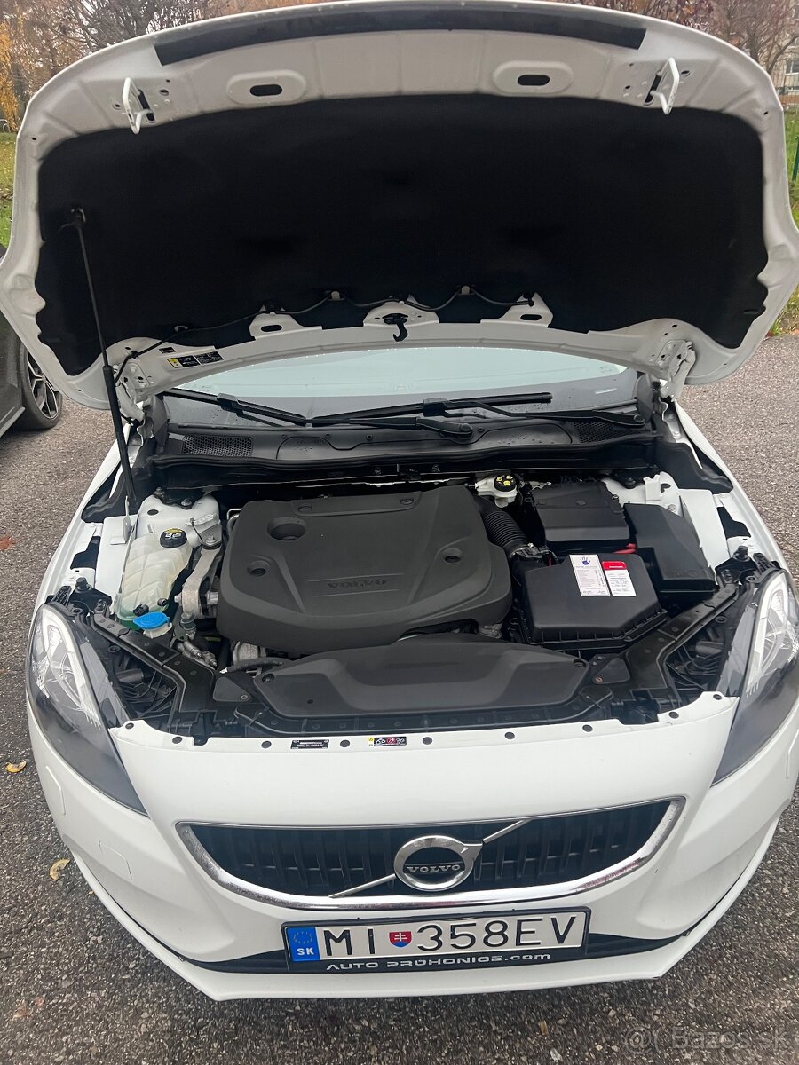 Volvo v40 D2 business - 4