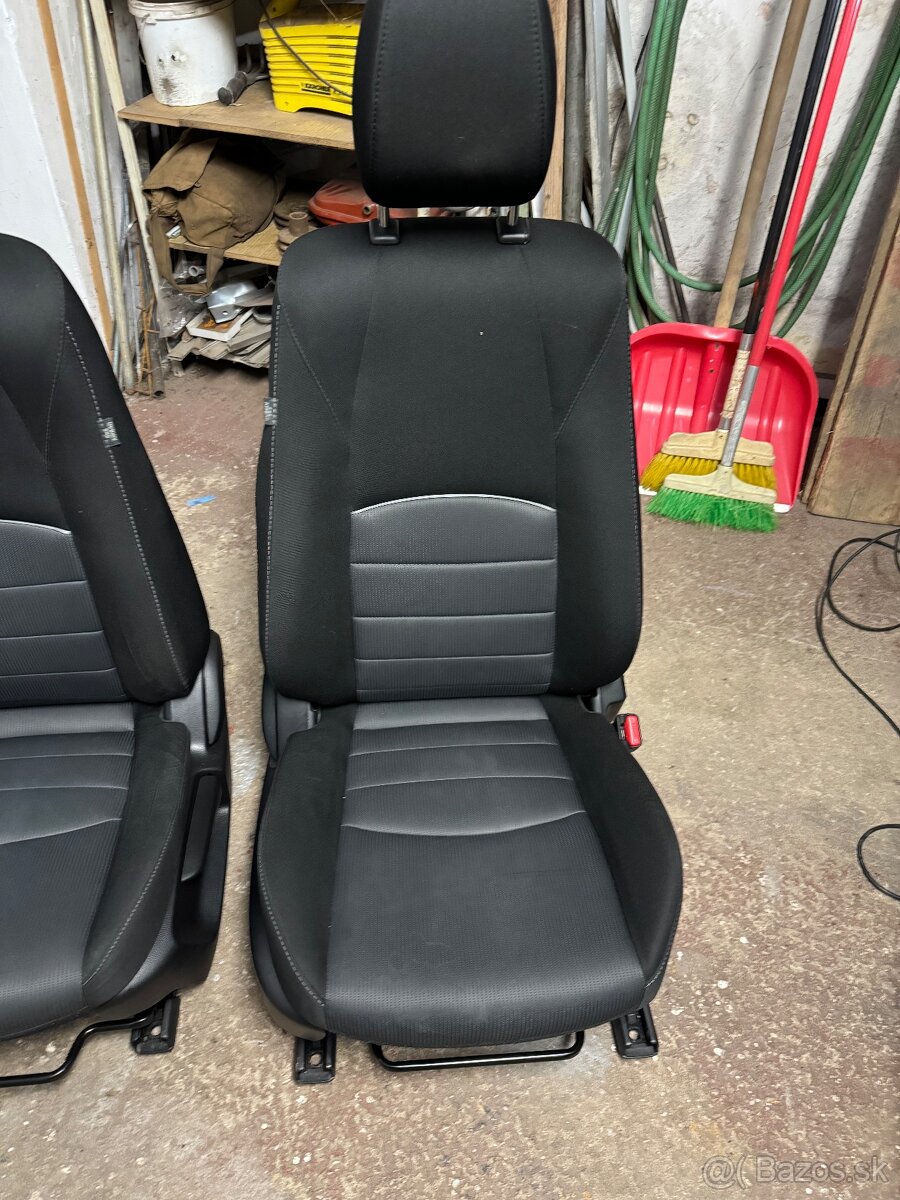Predám sedadla Mazda CX 3 , CX 30 - 4