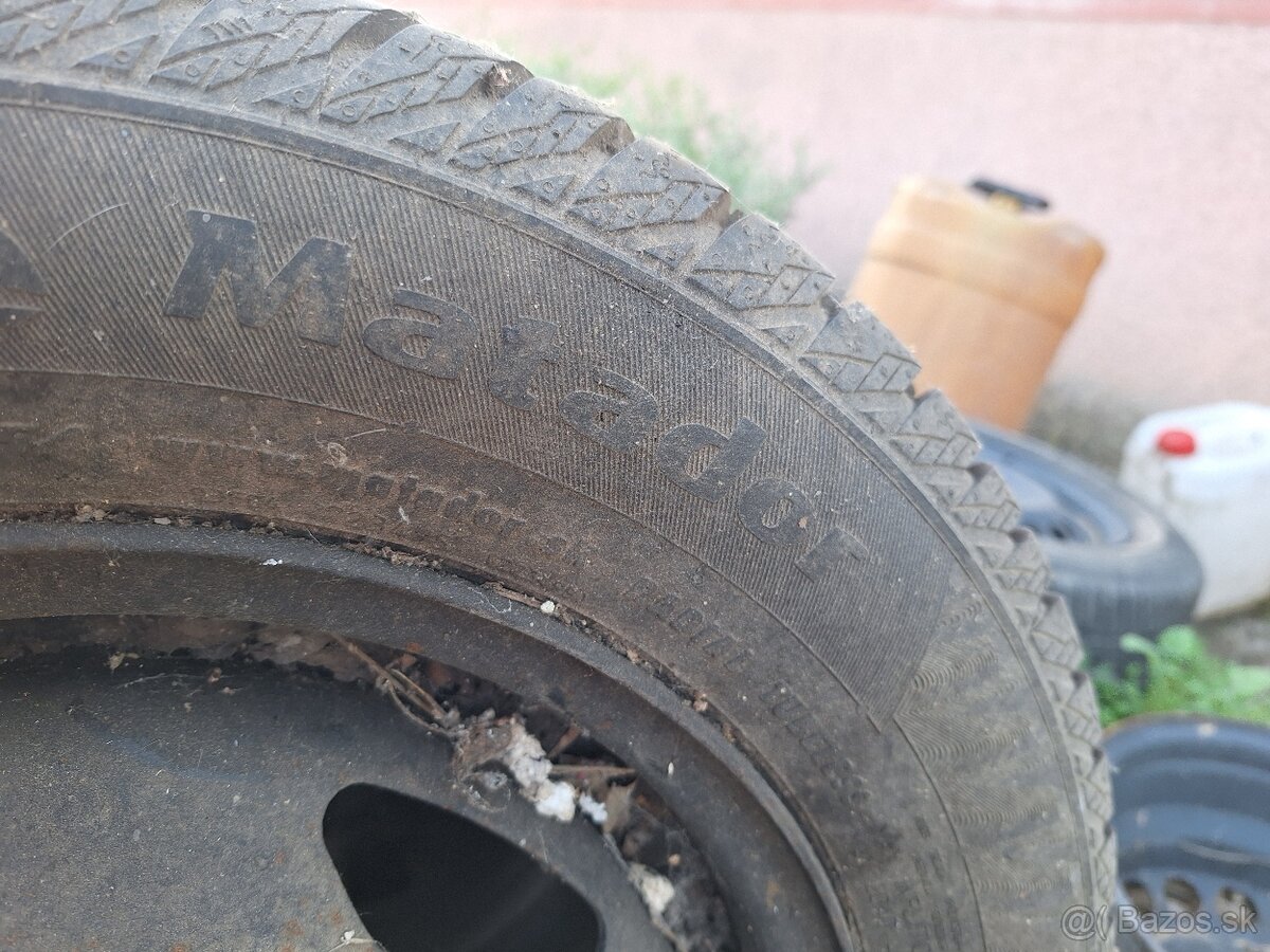Pneu 165/70 R 13 - 4