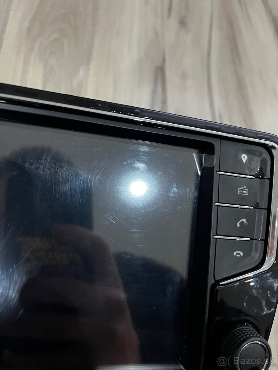 Predam Radio Octavia 3 - 4