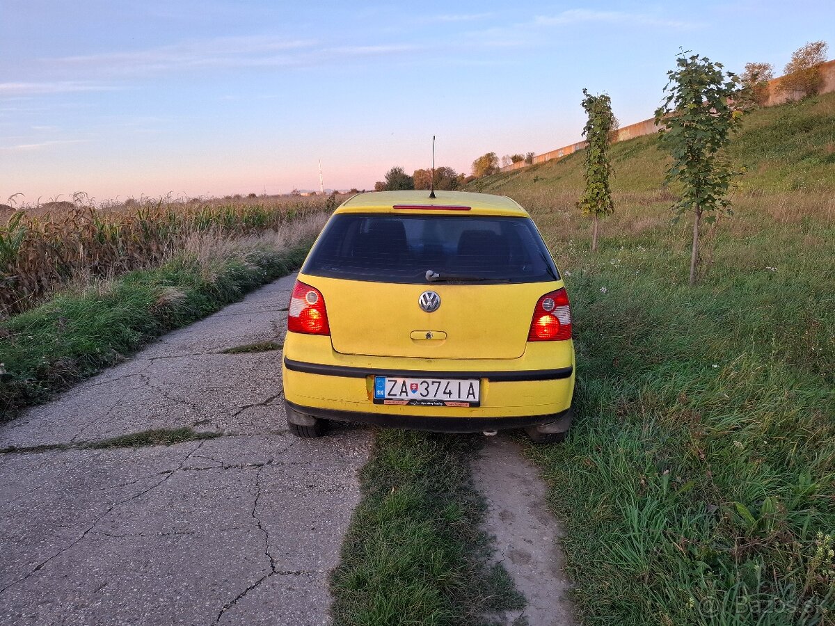 Polo IV Hatchback (9N) 1.2 40 kW - rok 2003 - 4