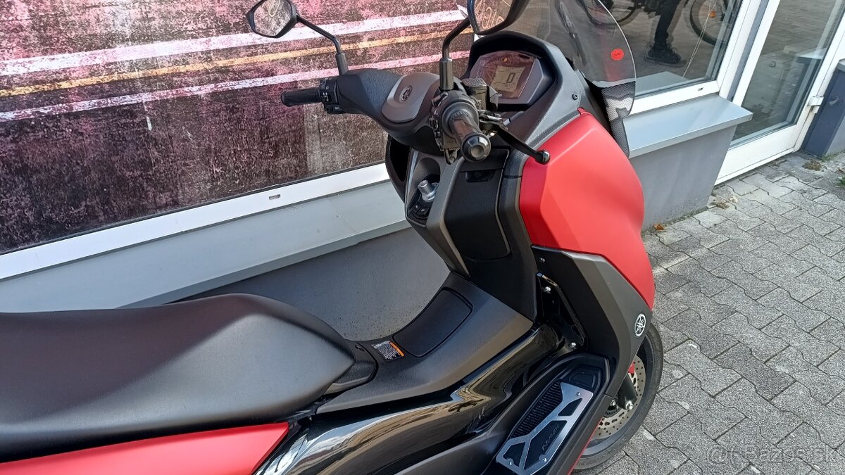 YAMAHA N-MAX 125 - 4