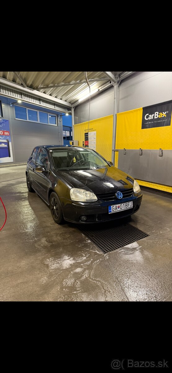 Volkswagen Golf 5 - 4