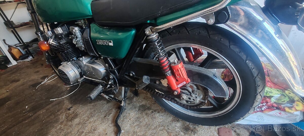 Kawasaki Z650 V4 - 4