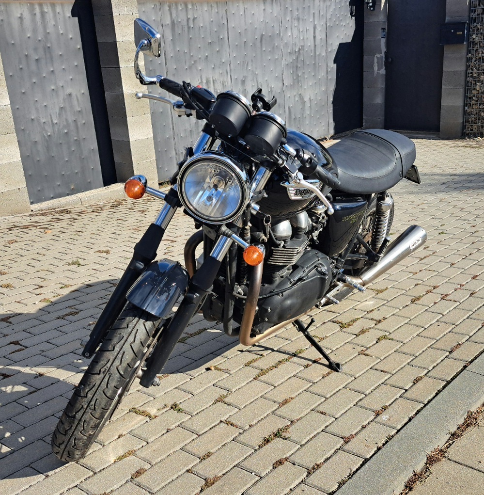 triumph bonneville thruxton - 4
