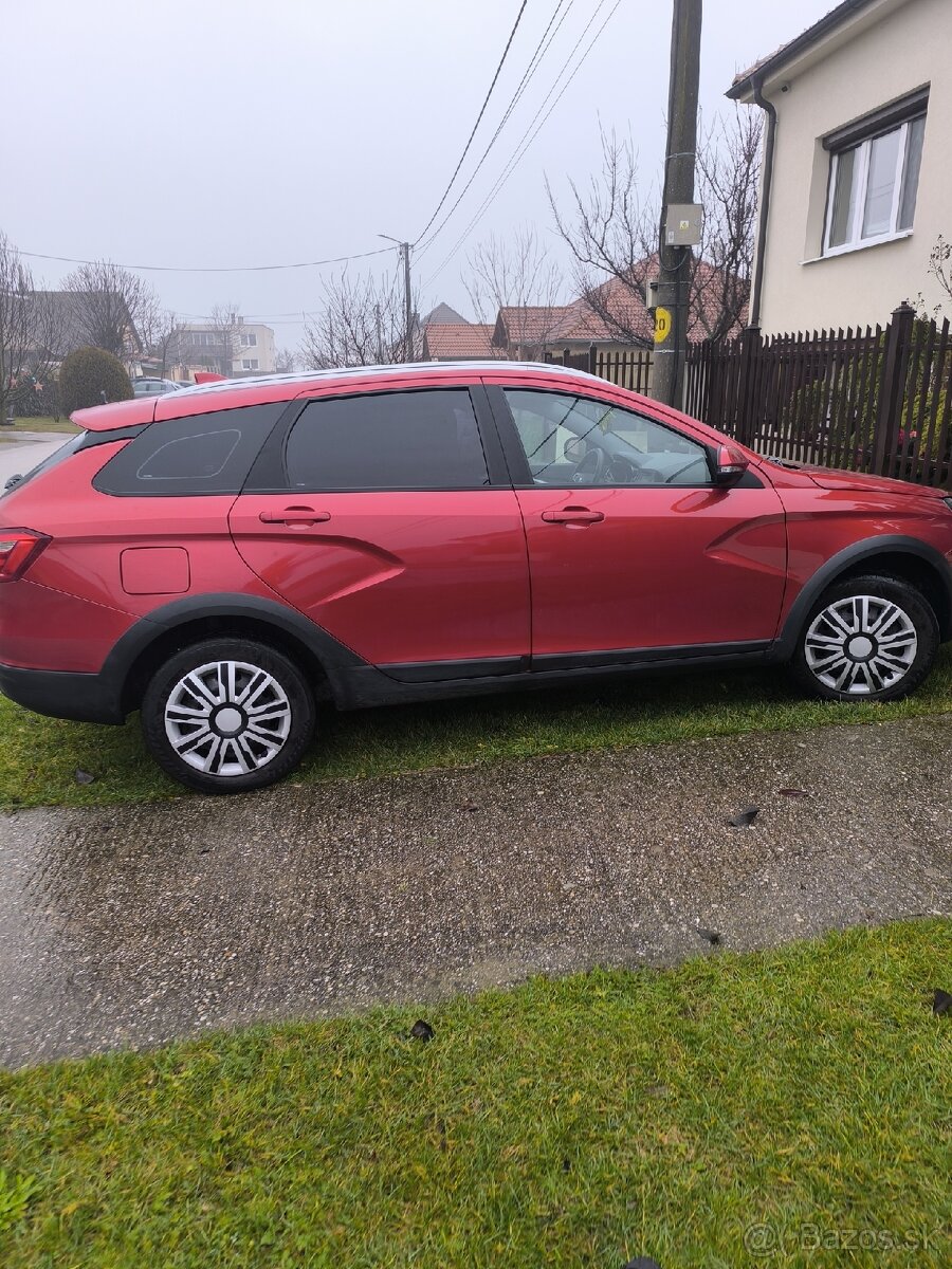 Predam Lada Vesta SW Cross 1.6 - 4