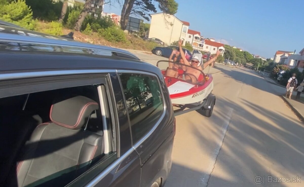 motorový čln Jasmínka - 4