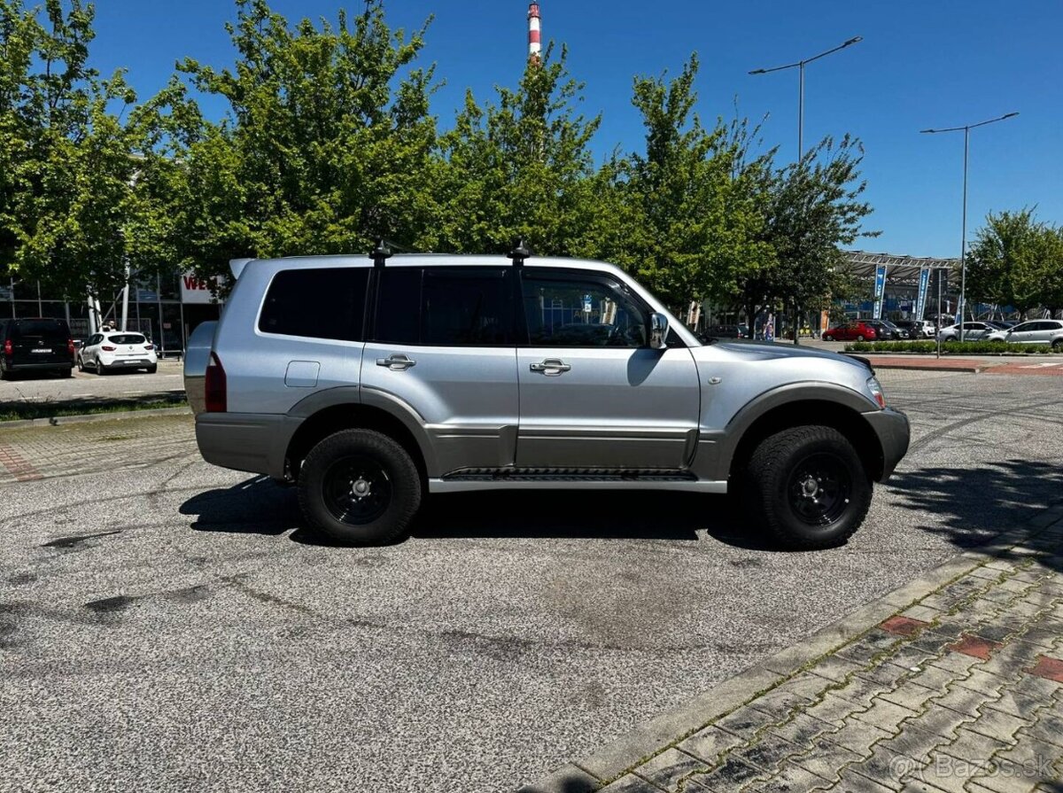 Mitsubishi Pajero 3.2 DI-D - 4