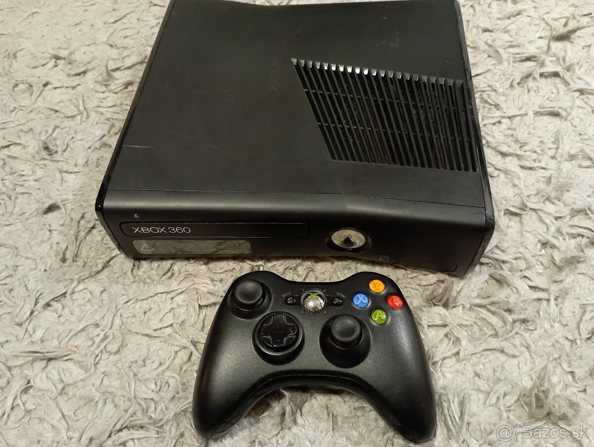 XBOX 360 SLIM 4GB aj s kinectom - 4