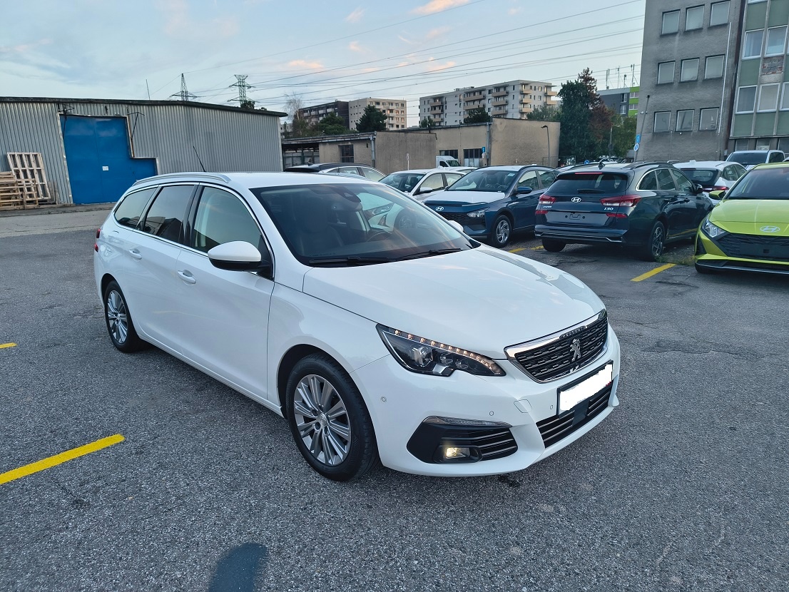 2021_PEUGEOT 308 combi HDi130_8129€ netto_ZÁRUKA_ - 4