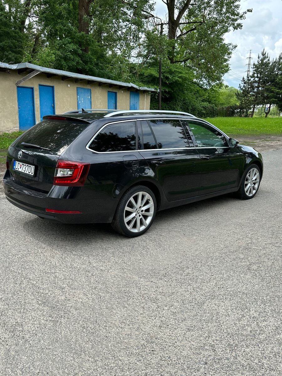 Škoda Octavia 2.0 TDi combi, výbava style+, panoráma - 4