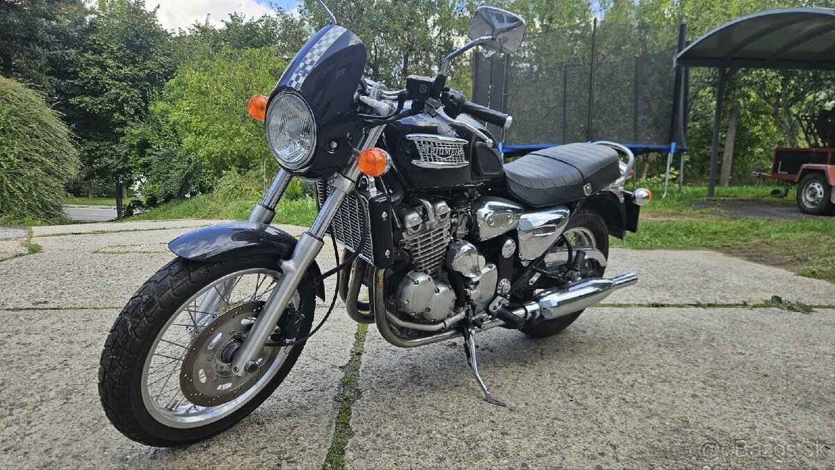 Motorka Triumph Thunderbird 900 - 4