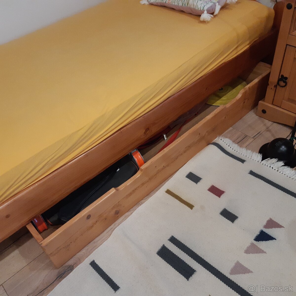 drevená posteľ s dreveným roštom - 4