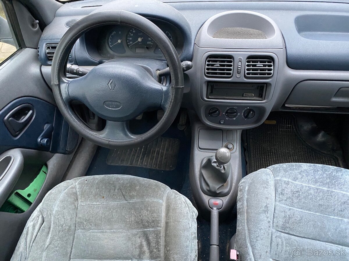 Predám Renault clio 1,2 8v - 4