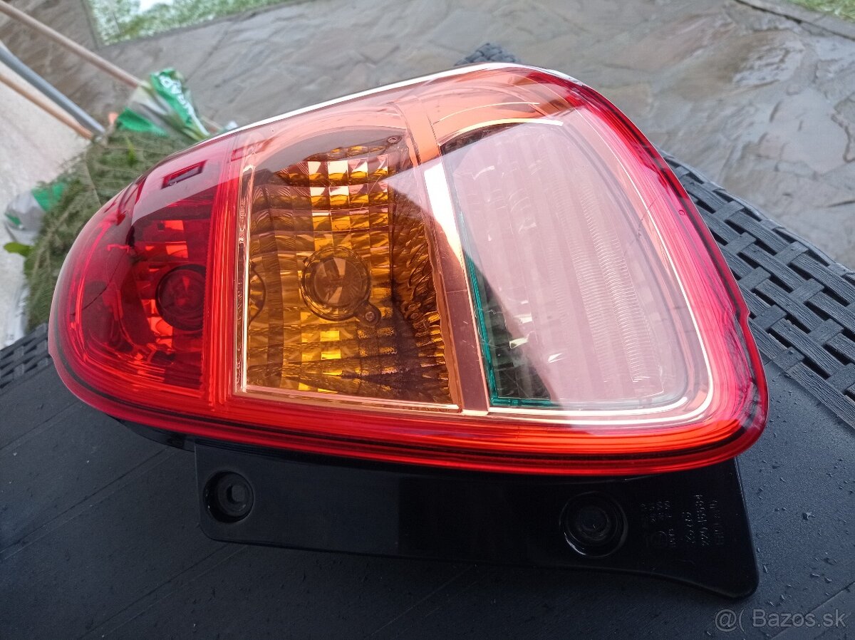 Suzuki SX4 zadné svetlá - 4