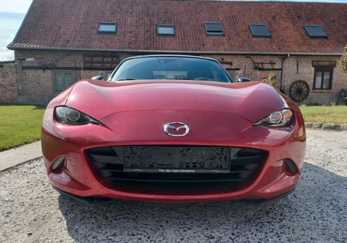 Mazda MX-5 1.5i - 4