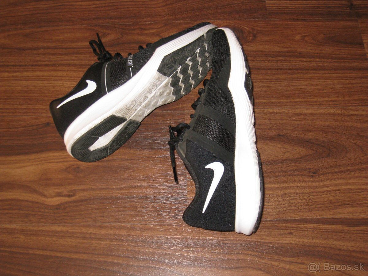 Dámske tenisky Nike, č. 38 - 4