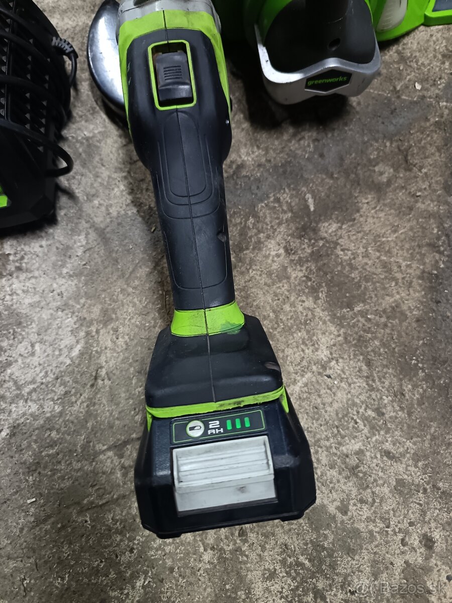 Akú píla a rozbrusovačka Greenworks - 4