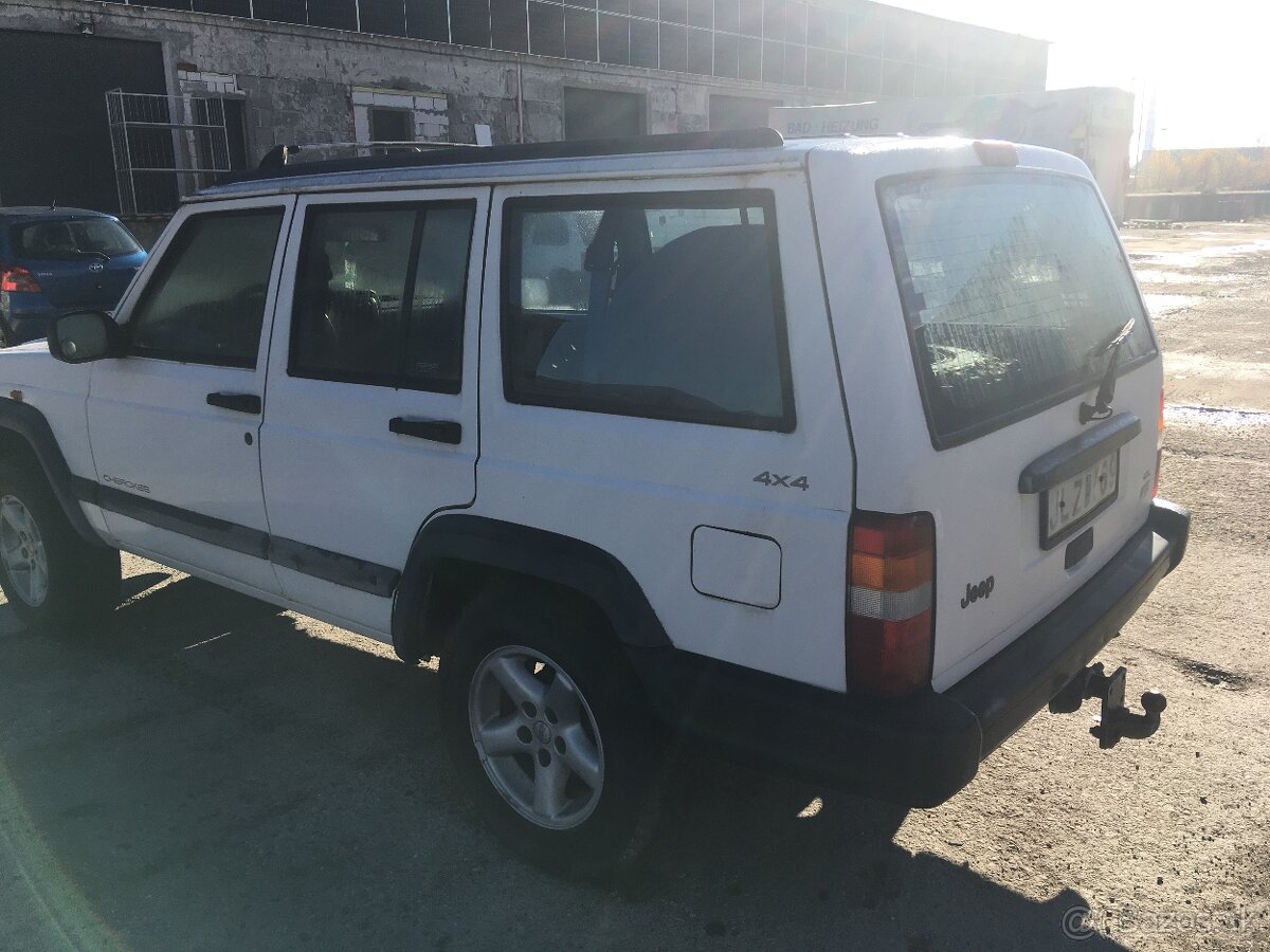 Jeep CHerokee XJ-4L benzin-automat - 4