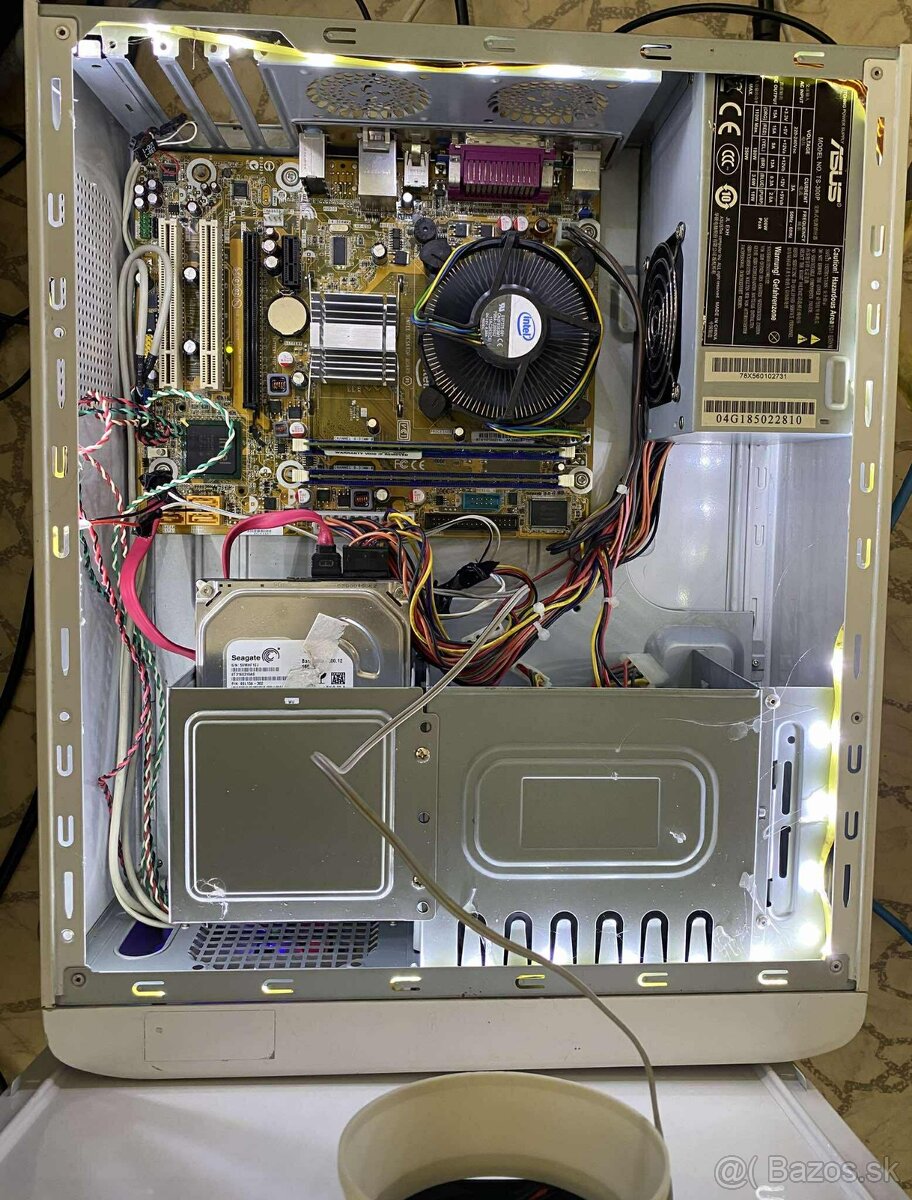 Predám kancelárski pc 4 jadro 1 gb ram treba si zohnat 160 g - 4