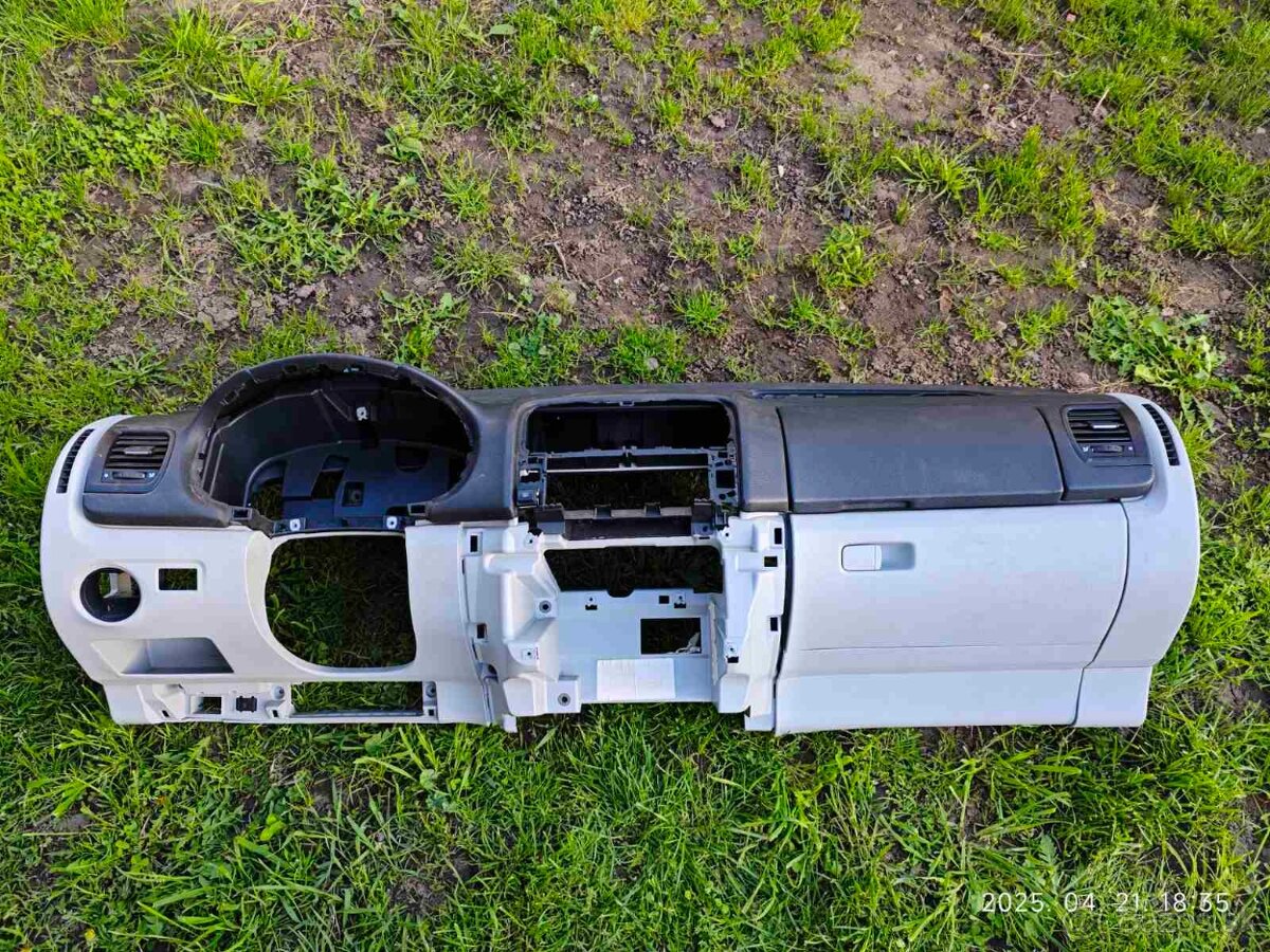 Škoda Fabia II, r.v. 2011, Diely - 4