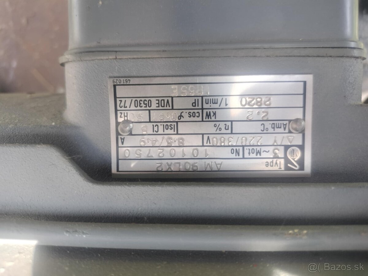 Prírubový elektromotor 2,2 kW (13) - 4