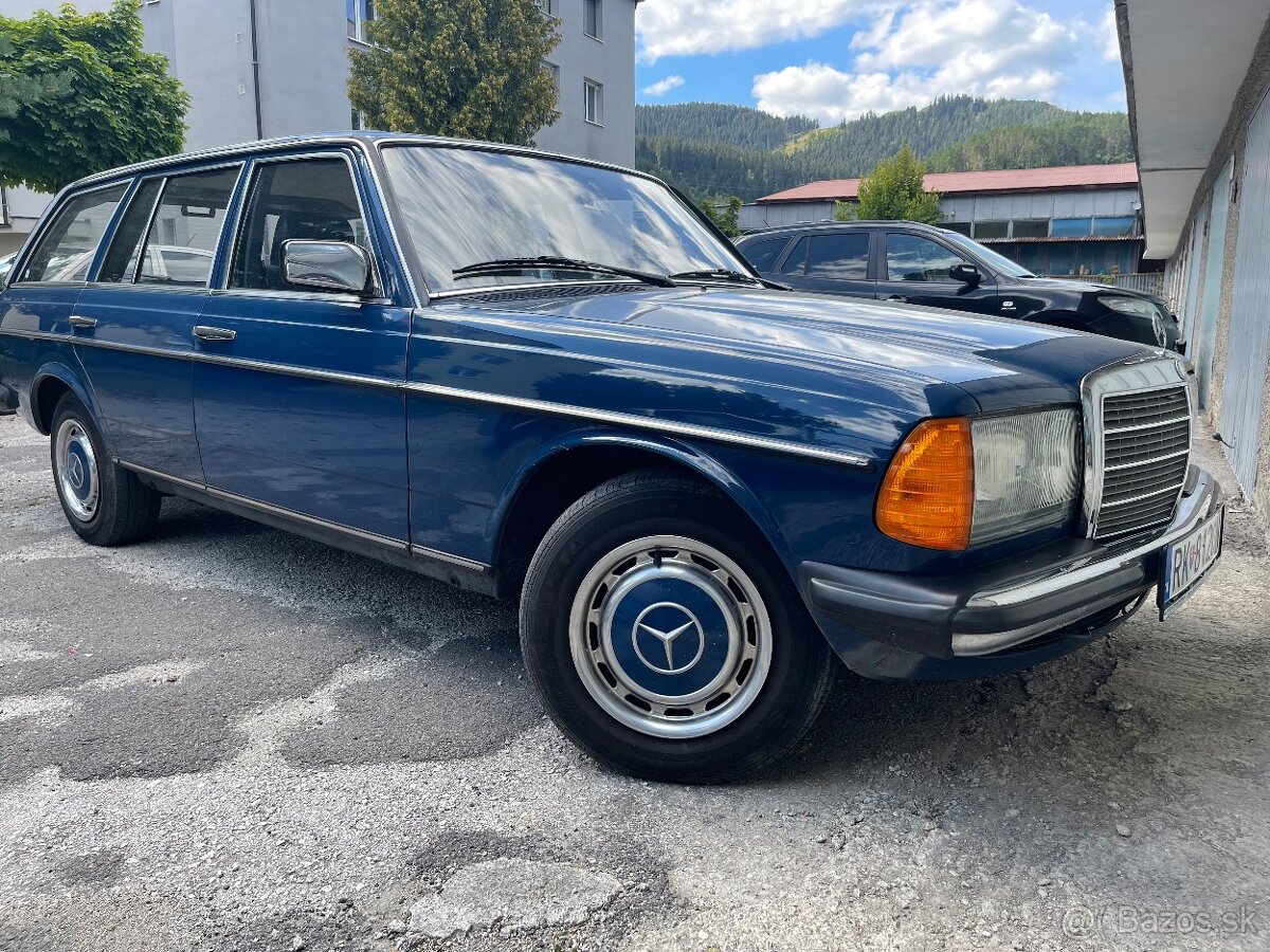 Mercedes w123 300TD combi - 4