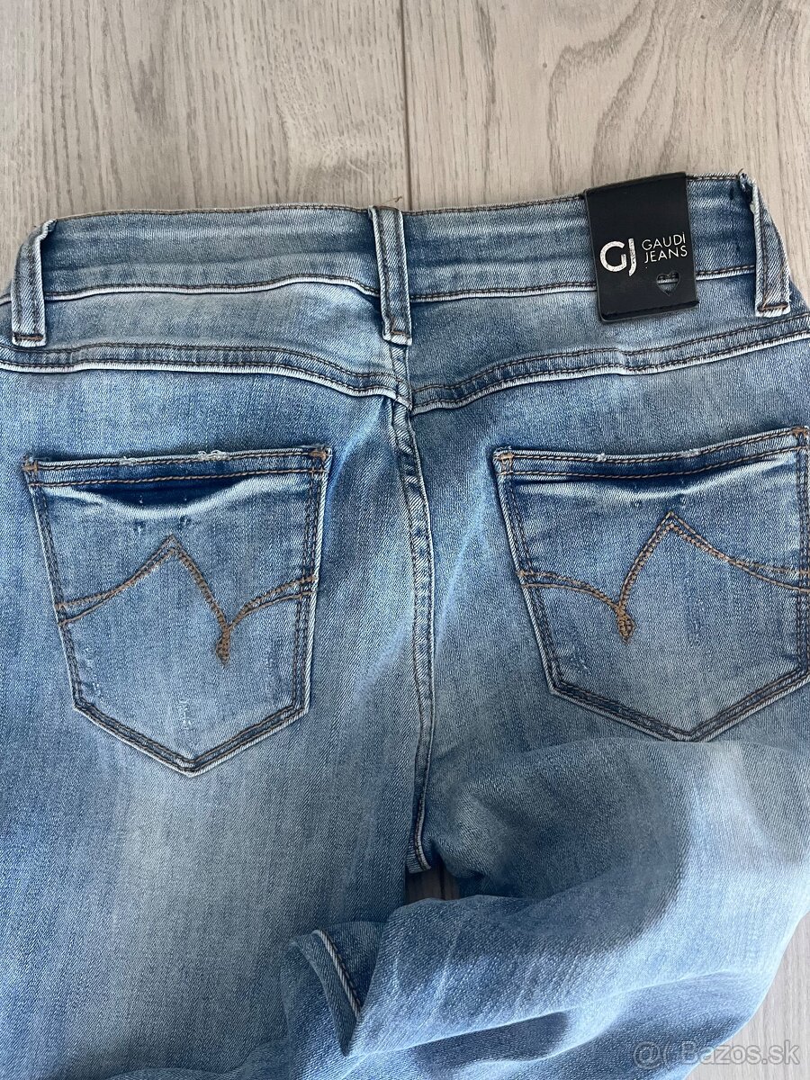 Nove rifle Guess - 4