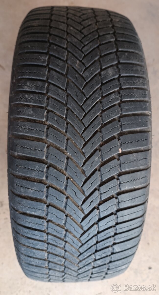 Predám celoročnú pneumatiku Bridgestone Weather Control - 4