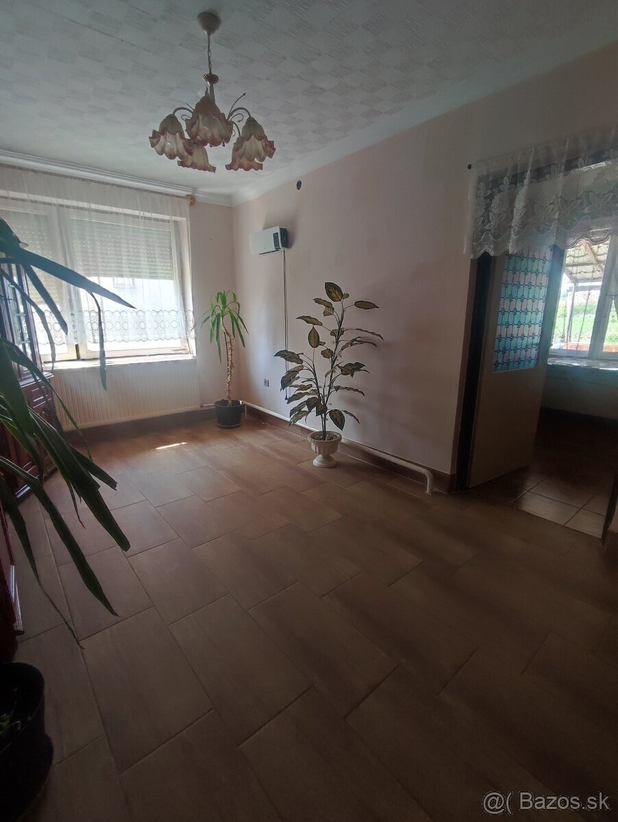 Ponúkame Vám na predaj rodinný dom v obci Léh - Maďarsko - 4