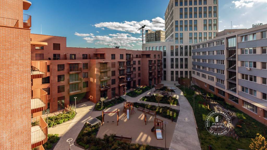 AXIS REAL | NOVÝ krásny 2i byt, ZWIRN, 2x balkón, parkovanie - 4