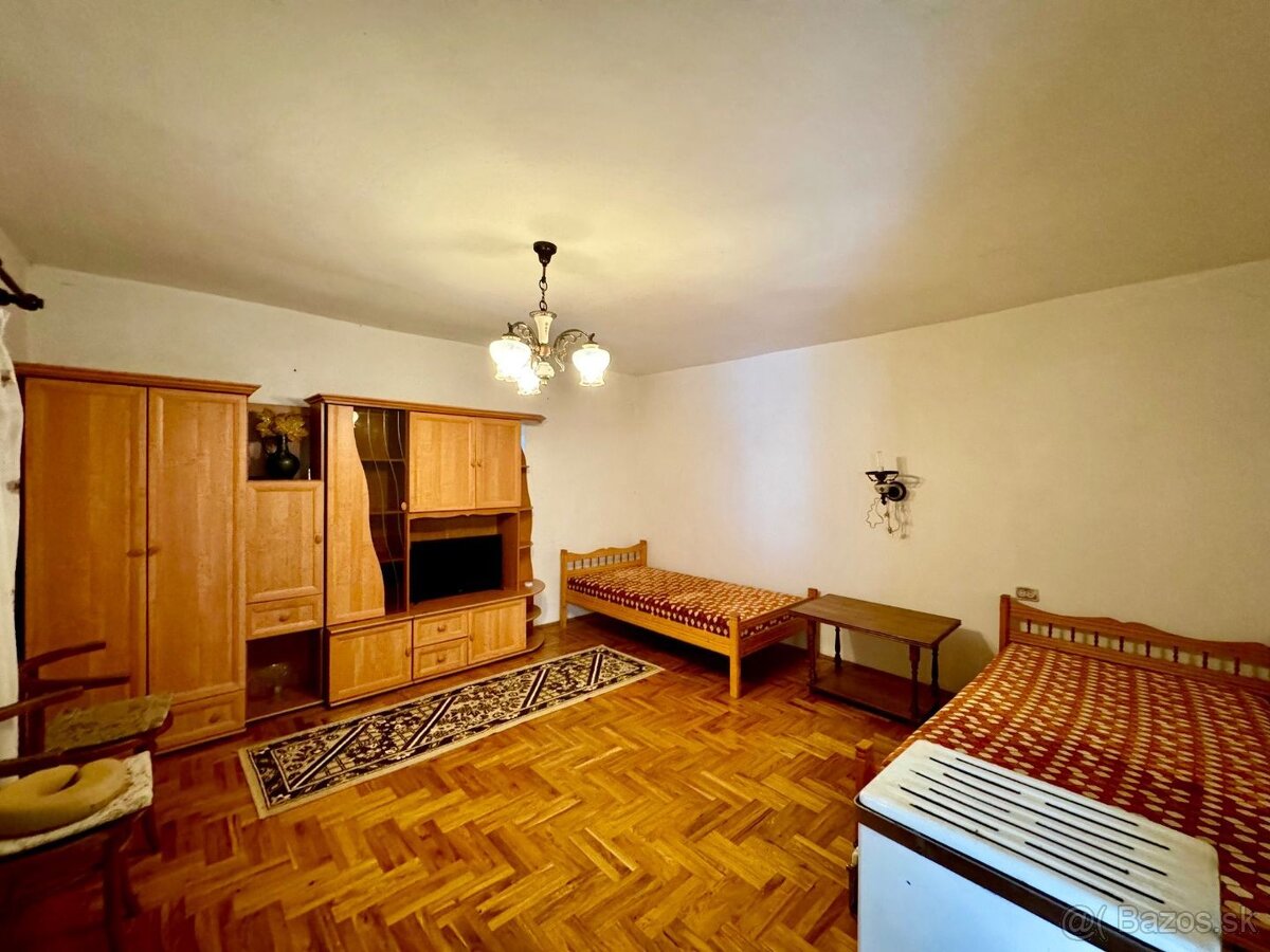 MAĎARSKO - TERESZTENYE 2 IZBOVÝ RODINNÝ DOM S LETNOU KUCHY - 4