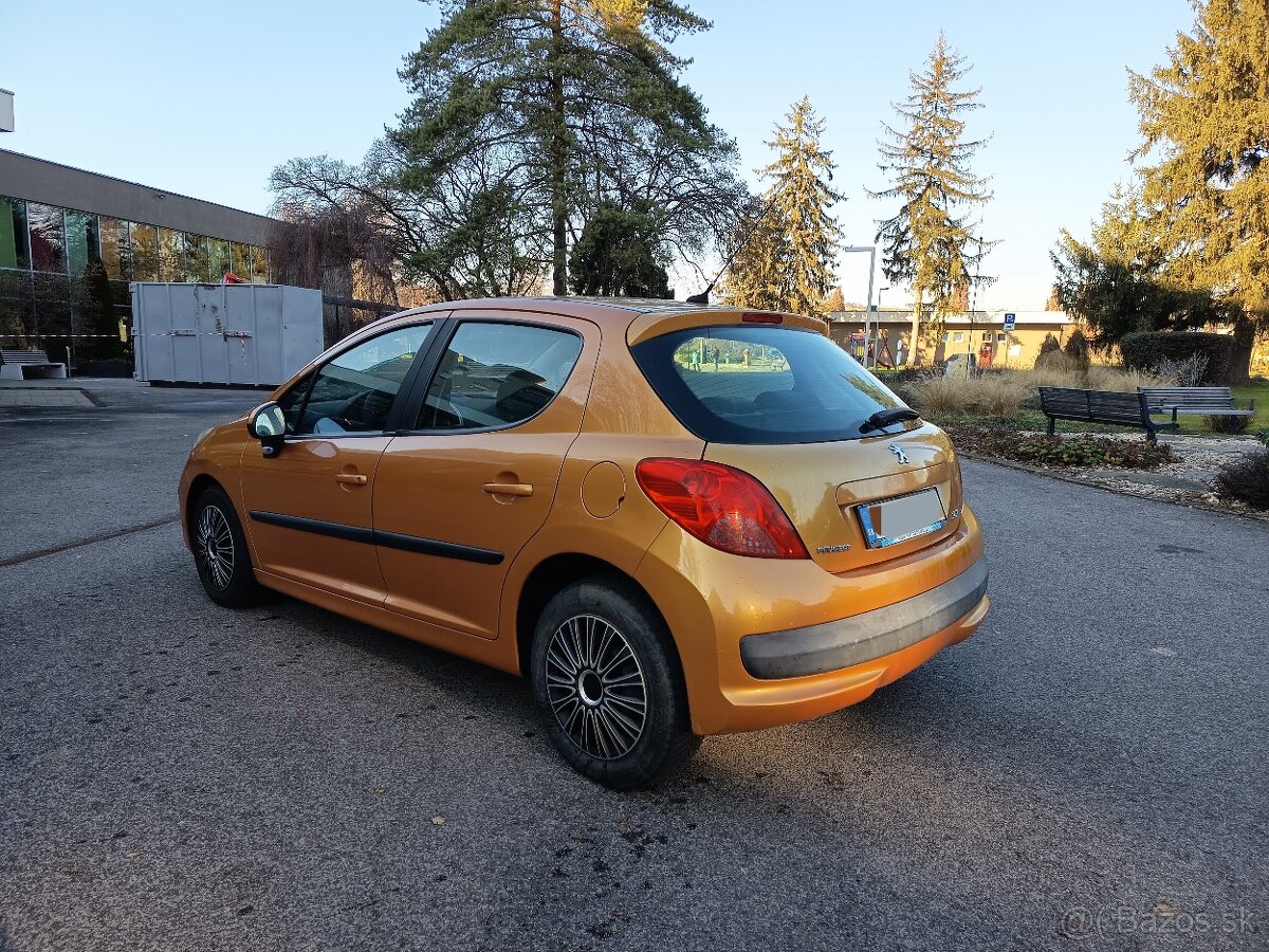 Peugeot 207 1,4 - 4
