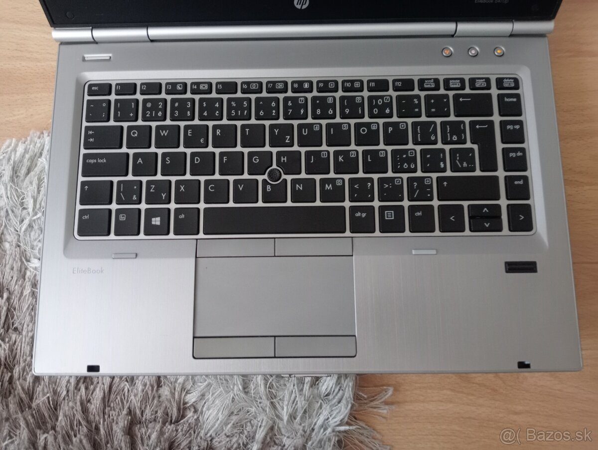 HP elitebook 8470p / 4gb ram / Intel core i5 / Windows XP - 4