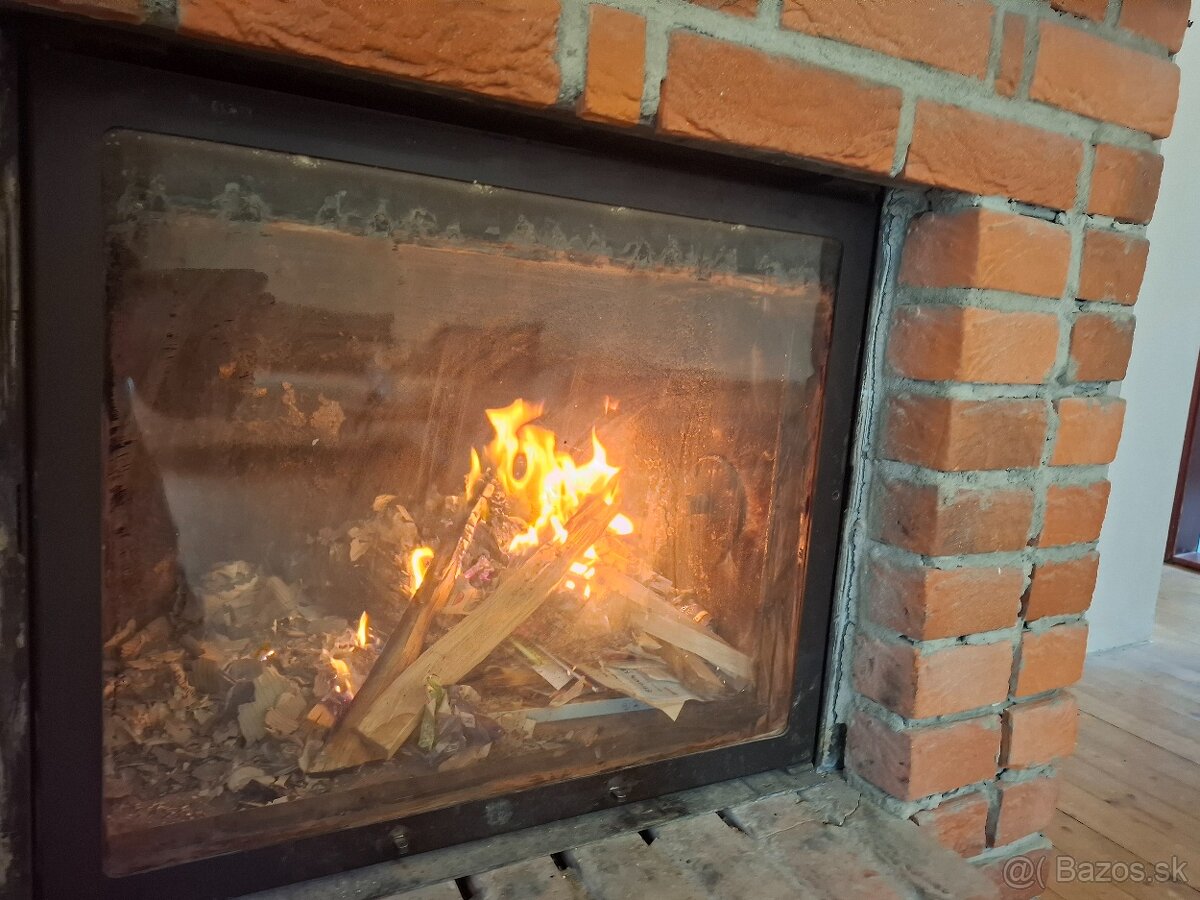 Vianoce pri krbe vo vlastnom dome pri TN - 4