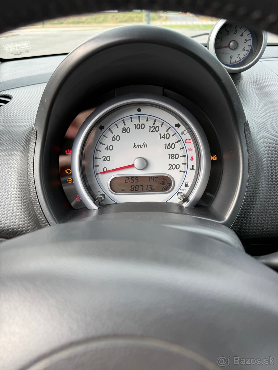 SUZUKI SPLASH 1.2 benzín r.v.2010 - 4