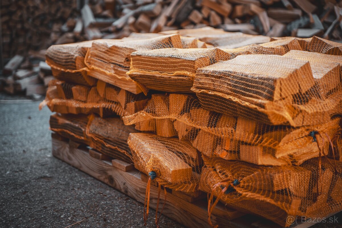 Predám suché bukové drevo (33 cm) - 4