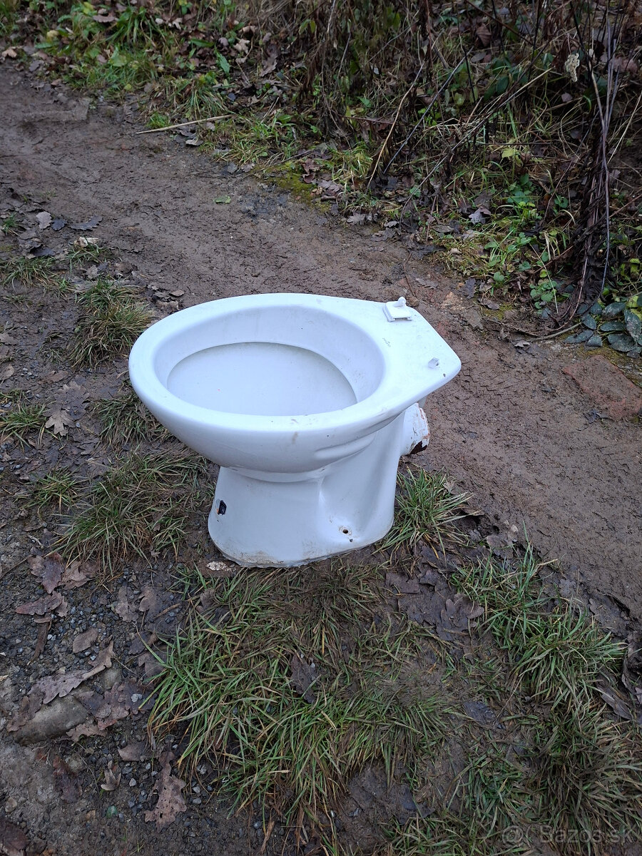 PREDAM WC,ZACHODOVA MISA - 4