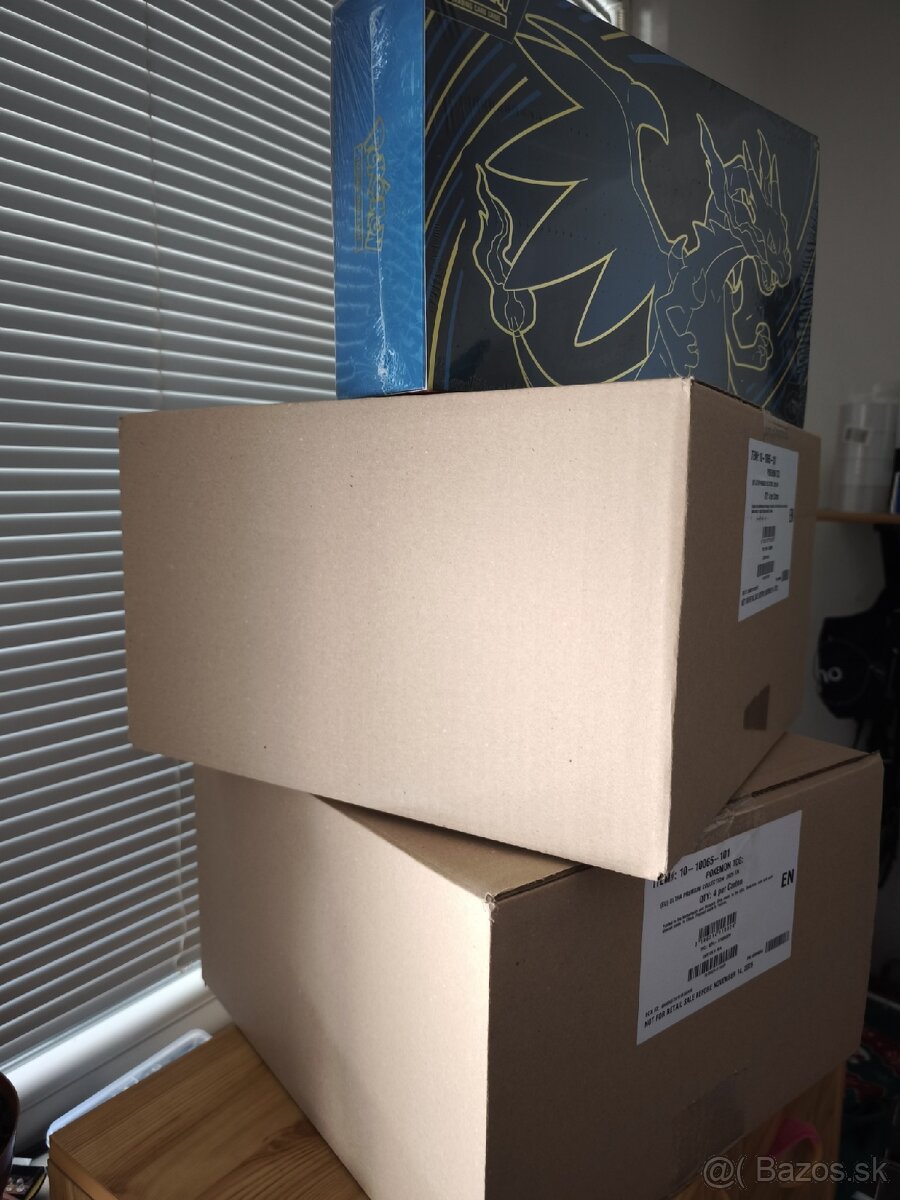 Pokemon mega Charizard ultra premium colection - 4