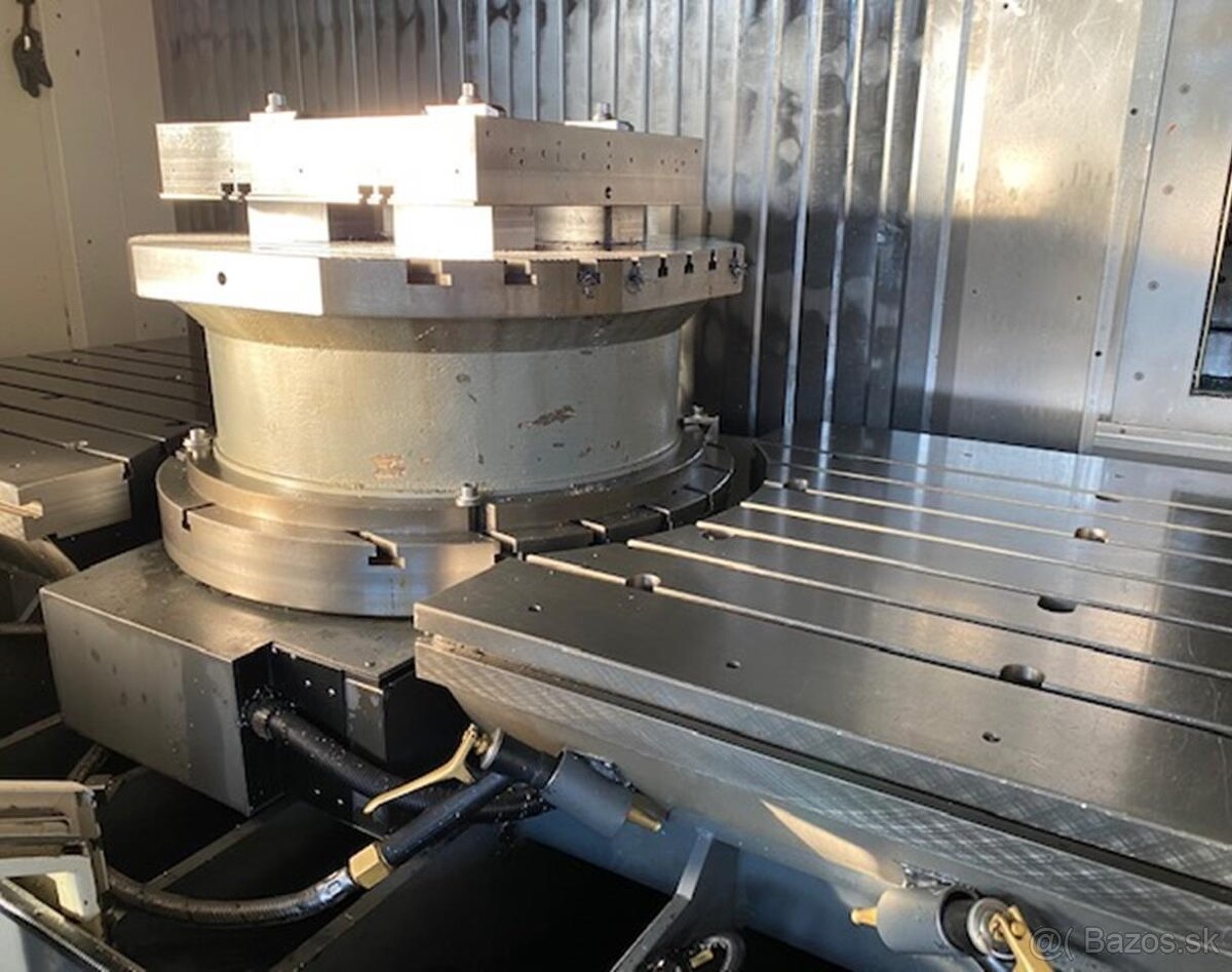 Obráběcí centrum (vertikální) AXA VHC3-XTS (4891) - 4