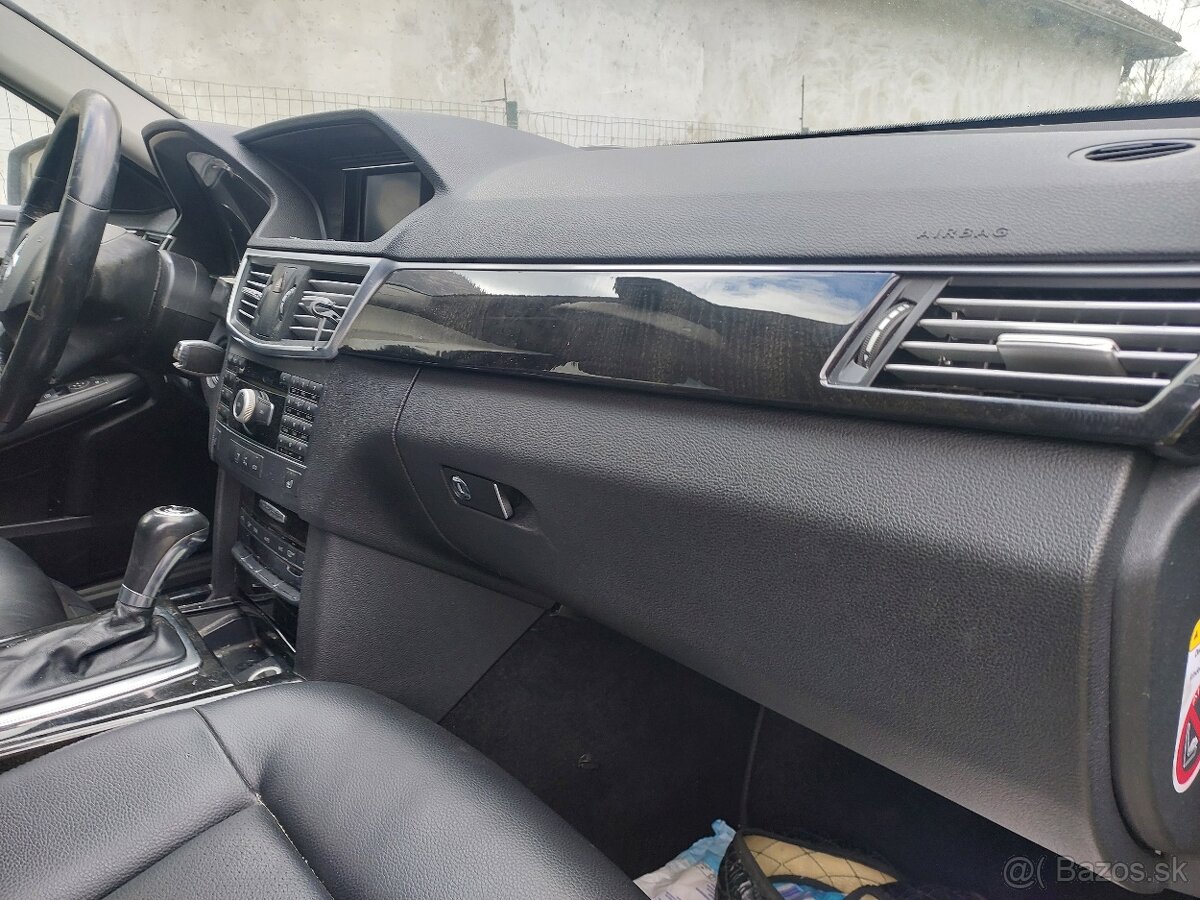 Mercedes-Benz W212, E200 cdi. Na diely. - 4