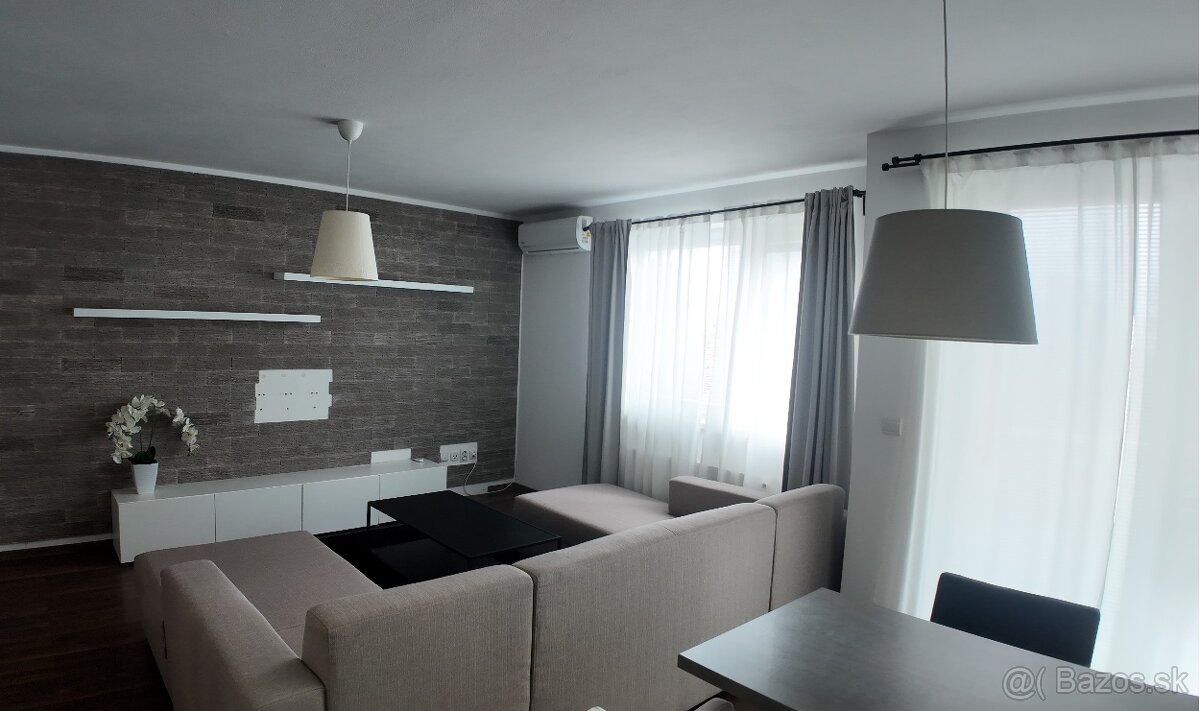 Krásny 3izb byt so zariadením a vlastným parkovaním - 4