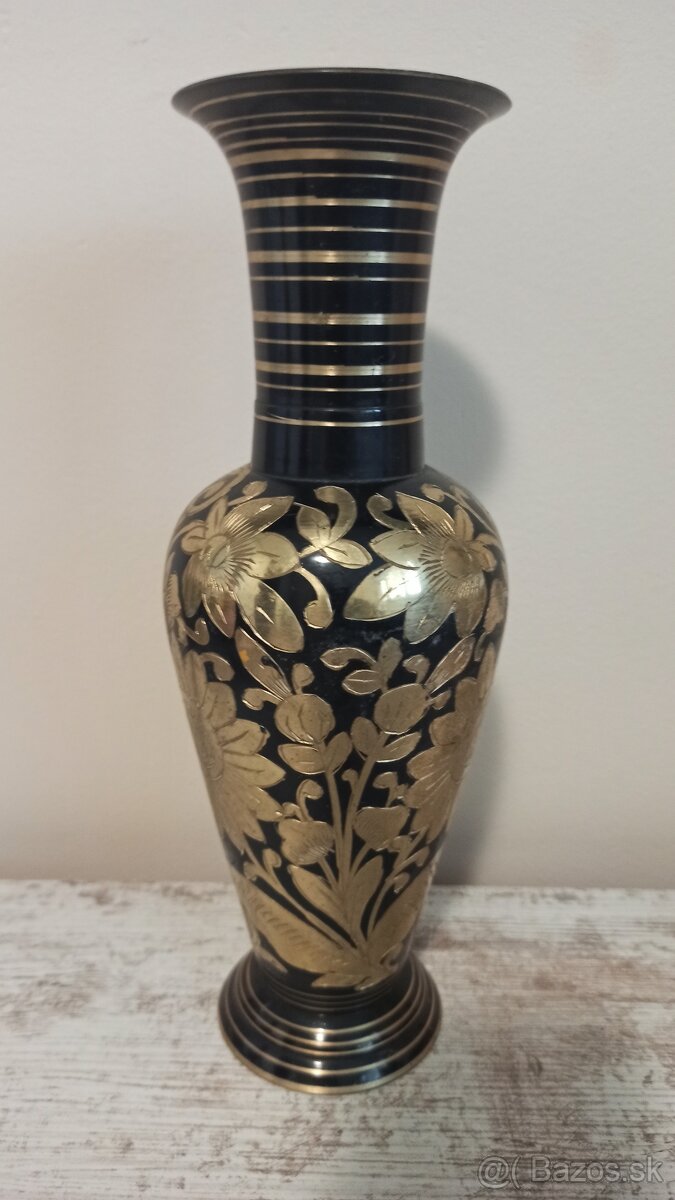 Starožitnosti -vazy,knihy, fotoaparát - 4