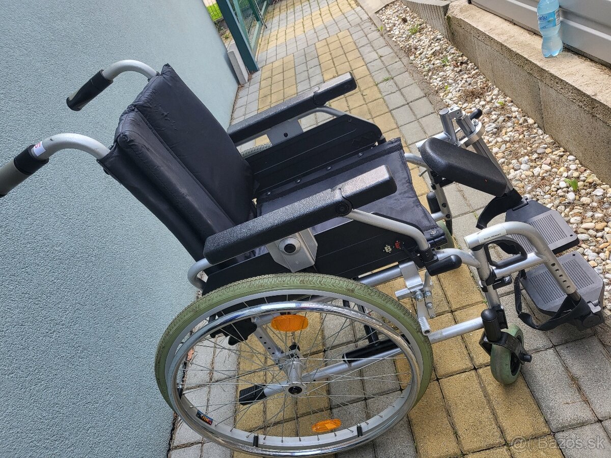 invalidny vozík 43cm - 4