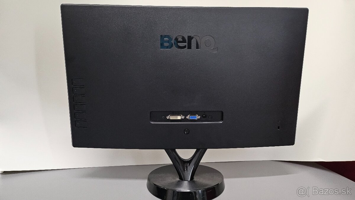 Monitor BENQ VW2245-T 22" palcový FullHD - 4
