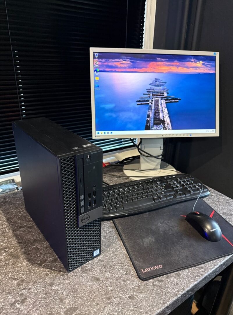 Počítač DELL.Intel i3-6100 2x3,70GHz.8gb ram.256gb SSD - 4