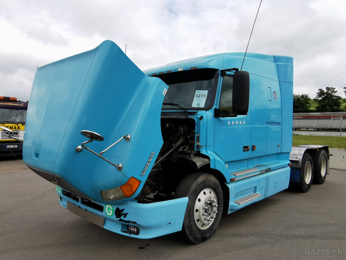 Prodám tahač návěsů VOLVO VVN EURO 3 retardér - 4