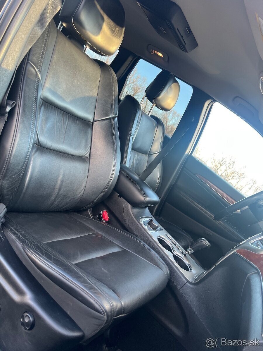 Rozpredám jeep Grand Cherokee wk2 3.0 - 4