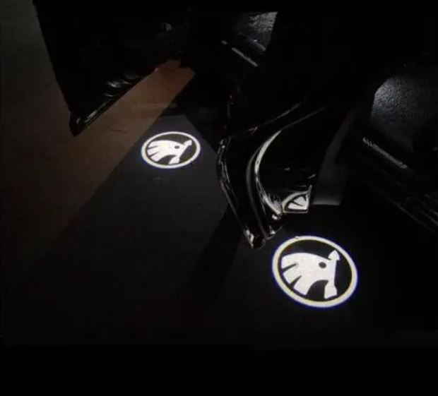 Octavia 2 - Logo projektor do dverí - 4