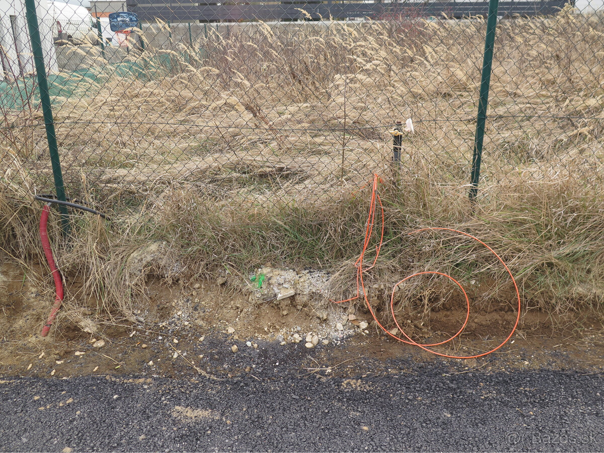 STAVEBNÝ POZEMOK v tichej lokalite mesta Nitra - Kynek - 4